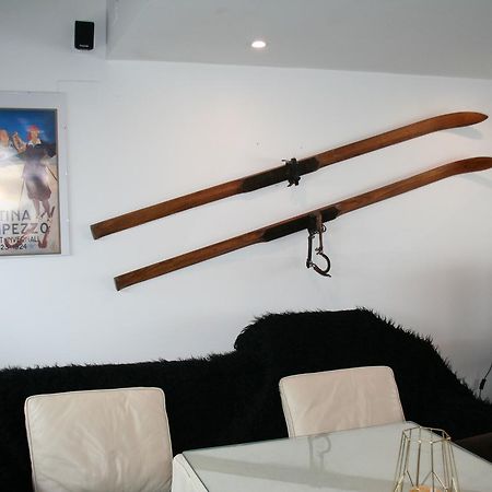 Apartamentos Monte Oiz Asn เซียร์ราเนบาดา ภายนอก รูปภาพ