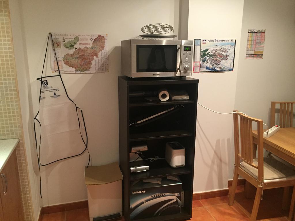 Apartamentos Monte Oiz Asn เซียร์ราเนบาดา ภายนอก รูปภาพ