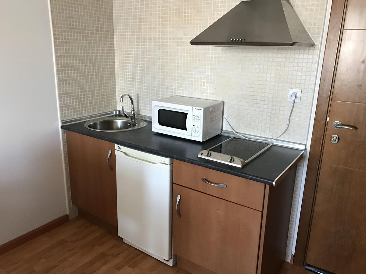 Apartamentos Monte Oiz Asn เซียร์ราเนบาดา ภายนอก รูปภาพ