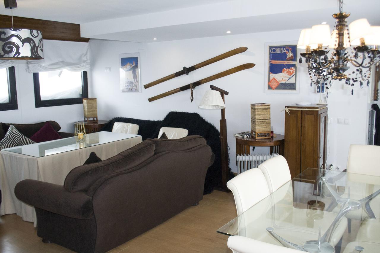 Apartamentos Monte Oiz Asn เซียร์ราเนบาดา ภายนอก รูปภาพ
